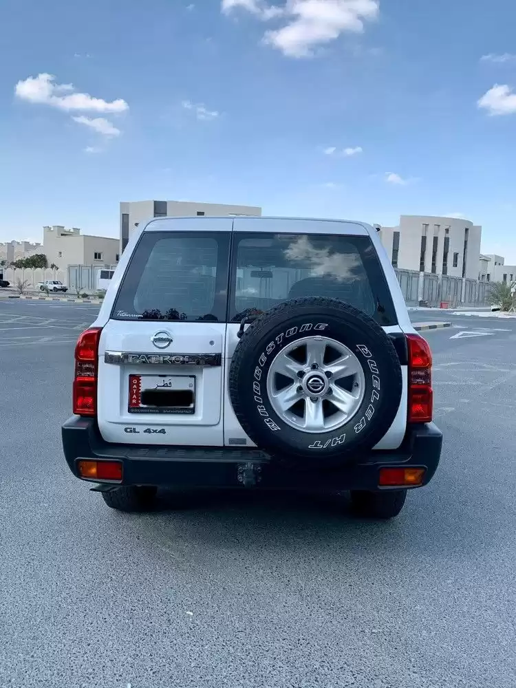 Использовал Nissan Patrol Продается в Доха #5032 - 1  image 